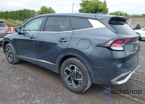 2023 Kia Sportage Lx z USA, uszkodzony, nr VIN KNDPUCAF4P7162464